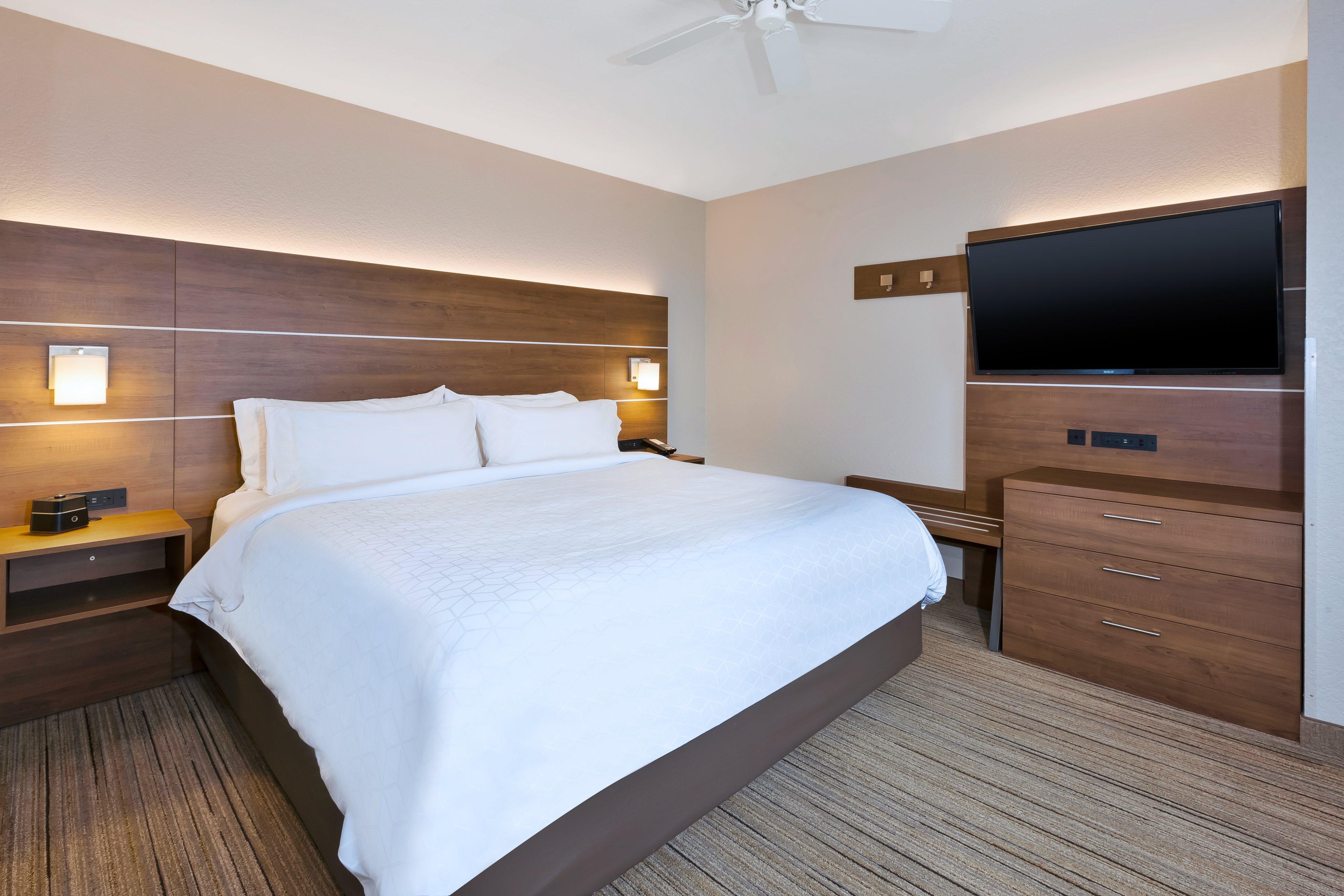 Holiday Inn Express Hotel & Suites Petoskey By Ihg Exterior photo