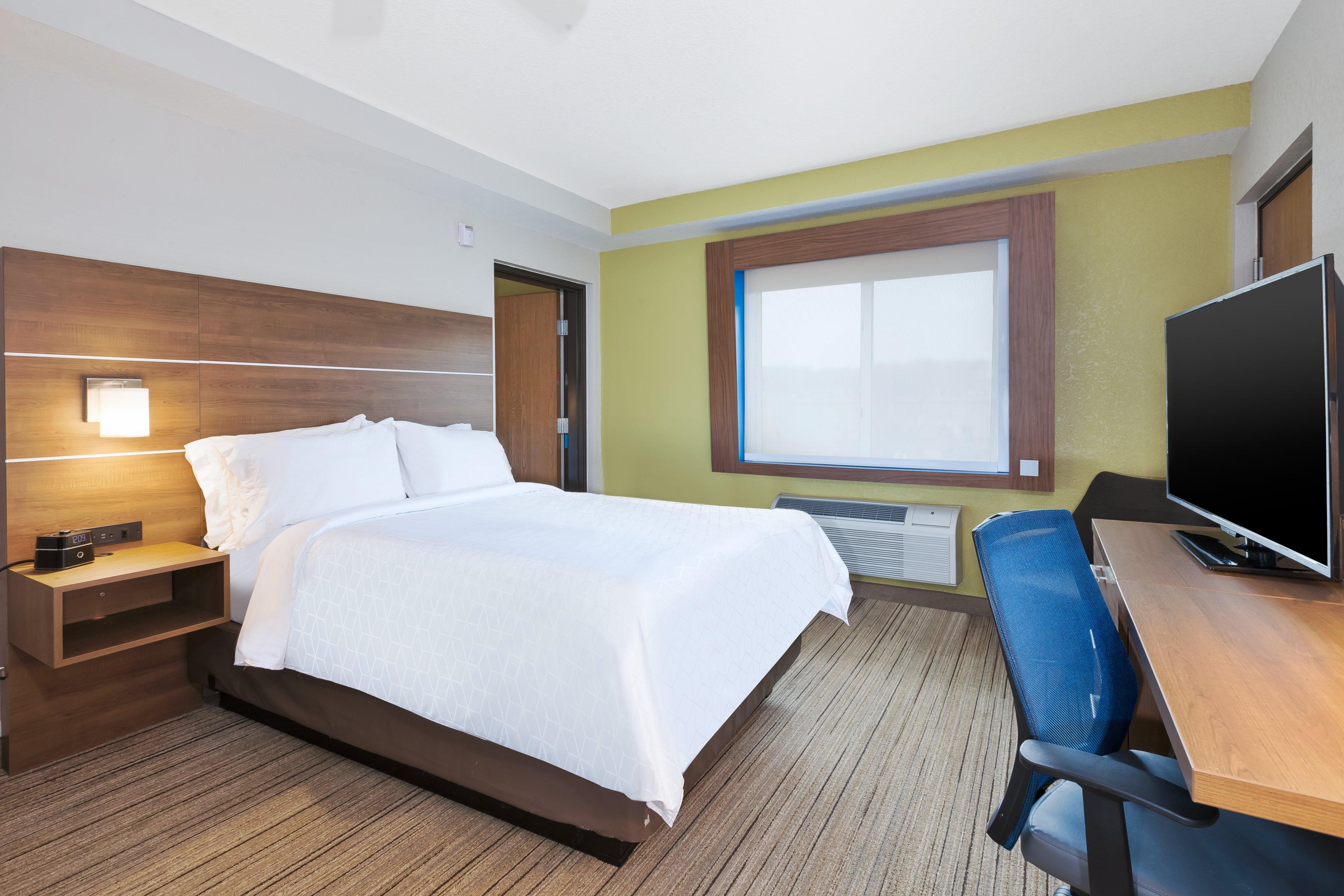 Holiday Inn Express Hotel & Suites Petoskey By Ihg Exterior photo