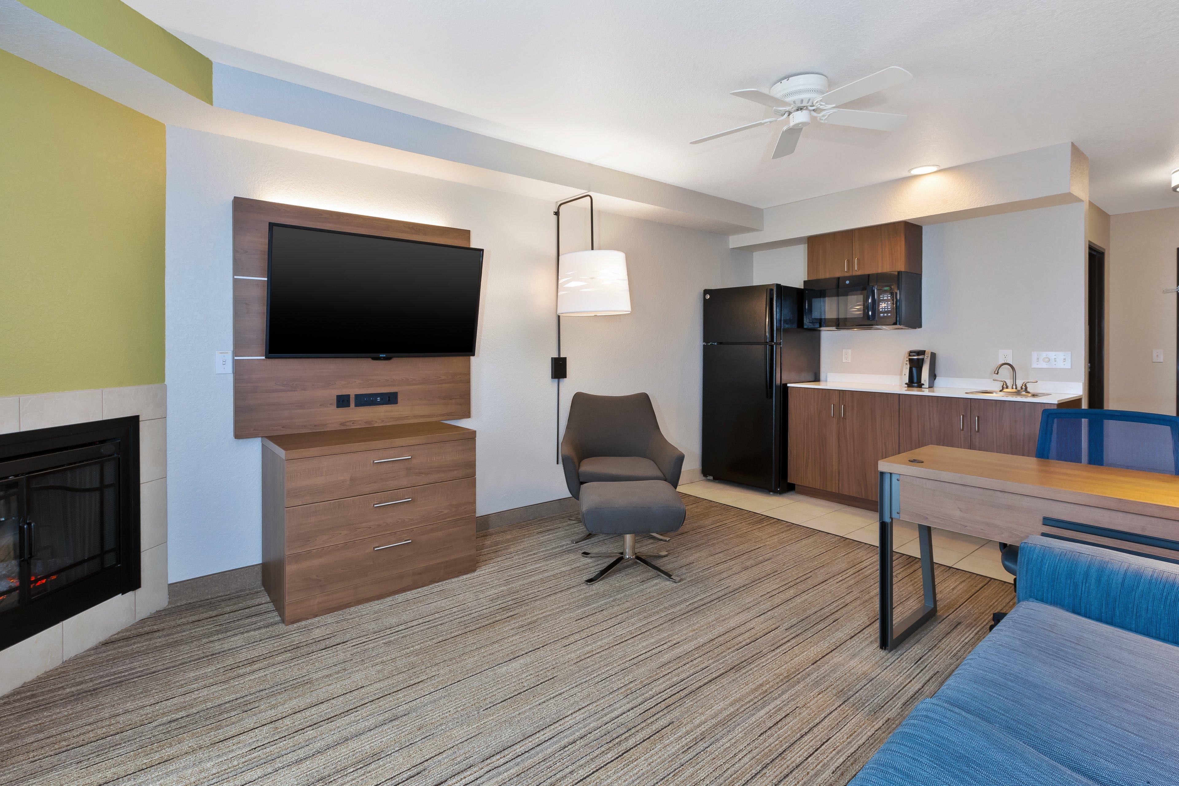Holiday Inn Express Hotel & Suites Petoskey By Ihg Exterior photo