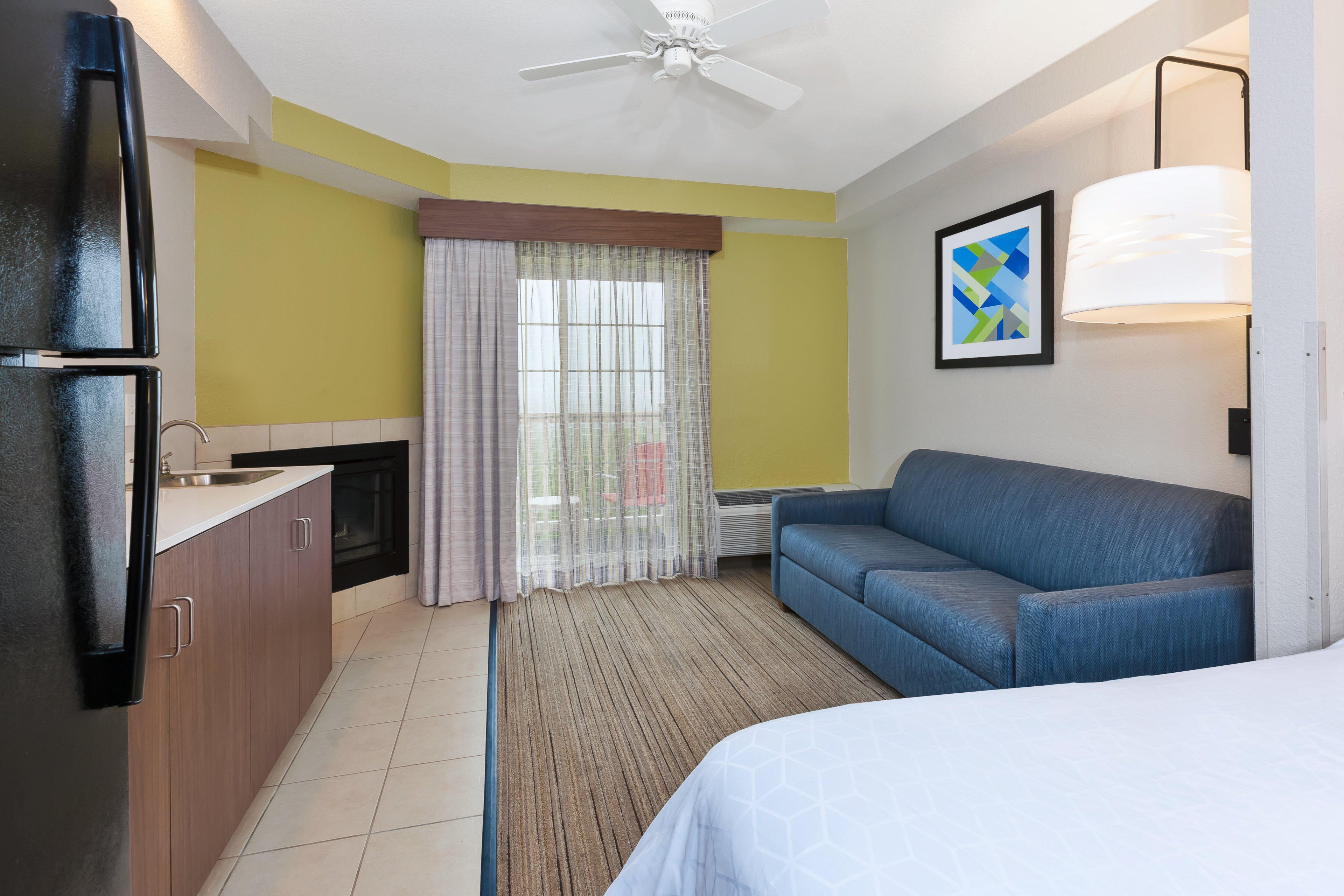 Holiday Inn Express Hotel & Suites Petoskey By Ihg Exterior photo