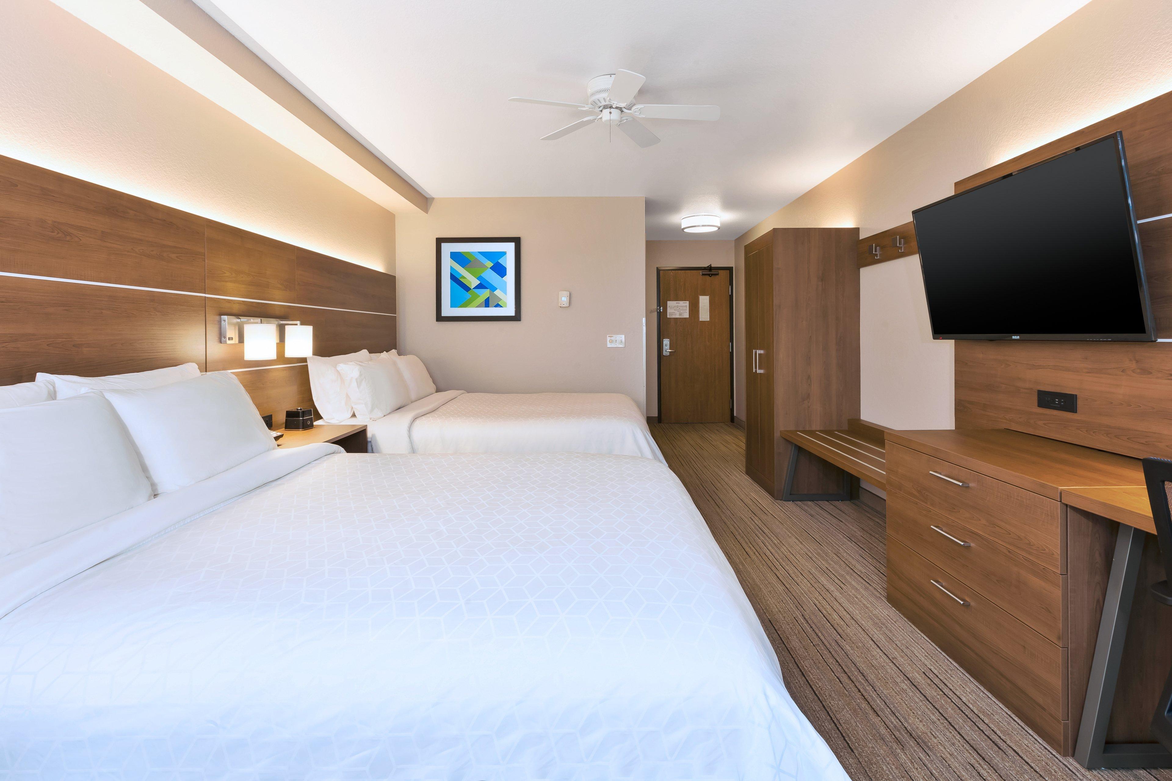Holiday Inn Express Hotel & Suites Petoskey By Ihg Exterior photo