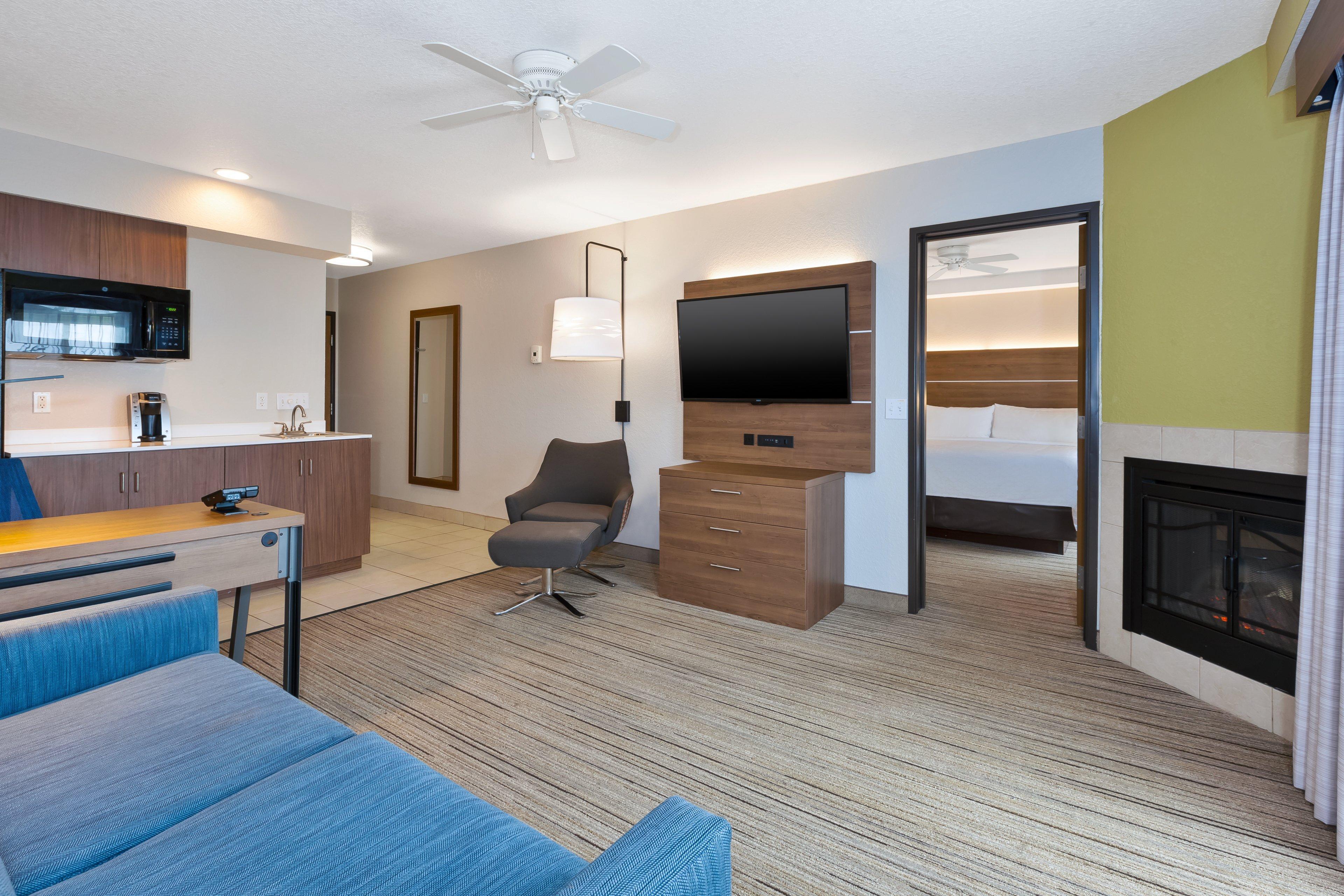 Holiday Inn Express Hotel & Suites Petoskey By Ihg Exterior photo