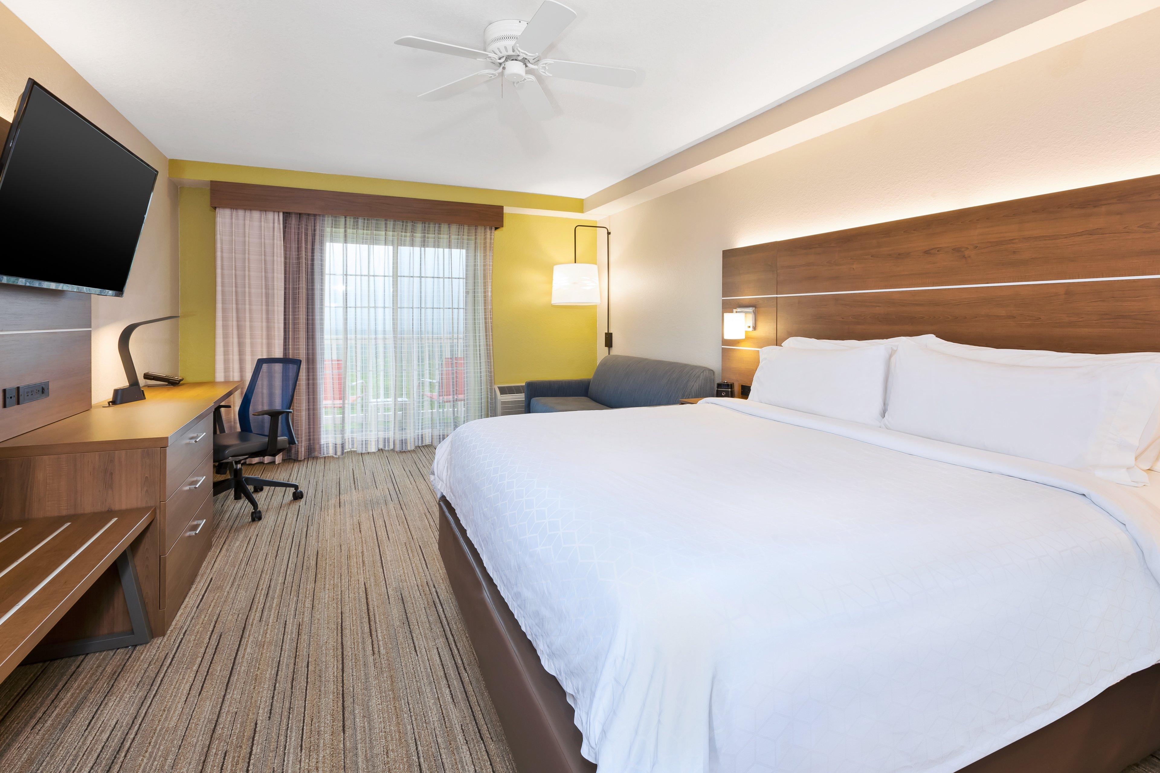 Holiday Inn Express Hotel & Suites Petoskey By Ihg Exterior photo