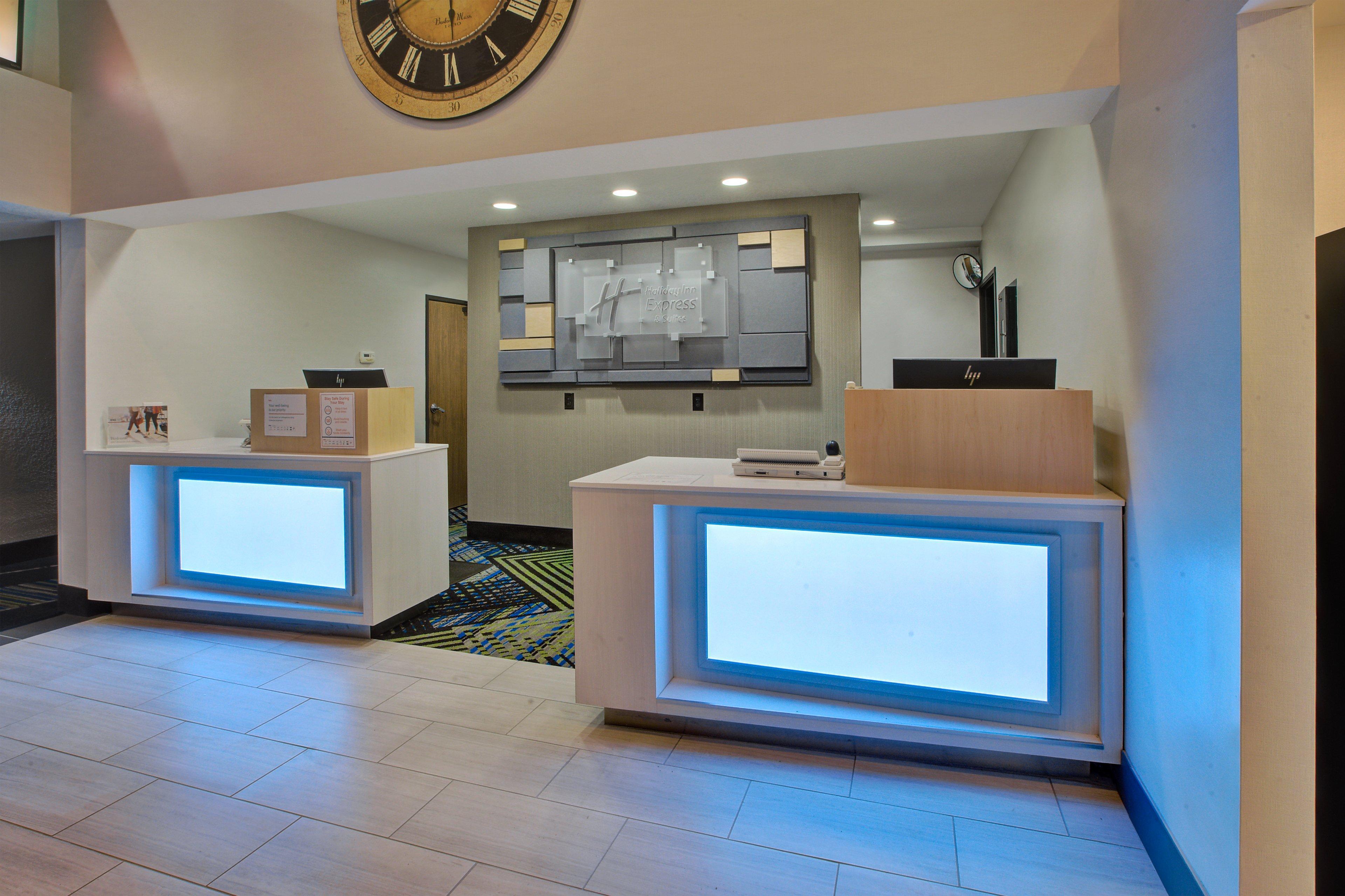 Holiday Inn Express Hotel & Suites Petoskey By Ihg Exterior photo